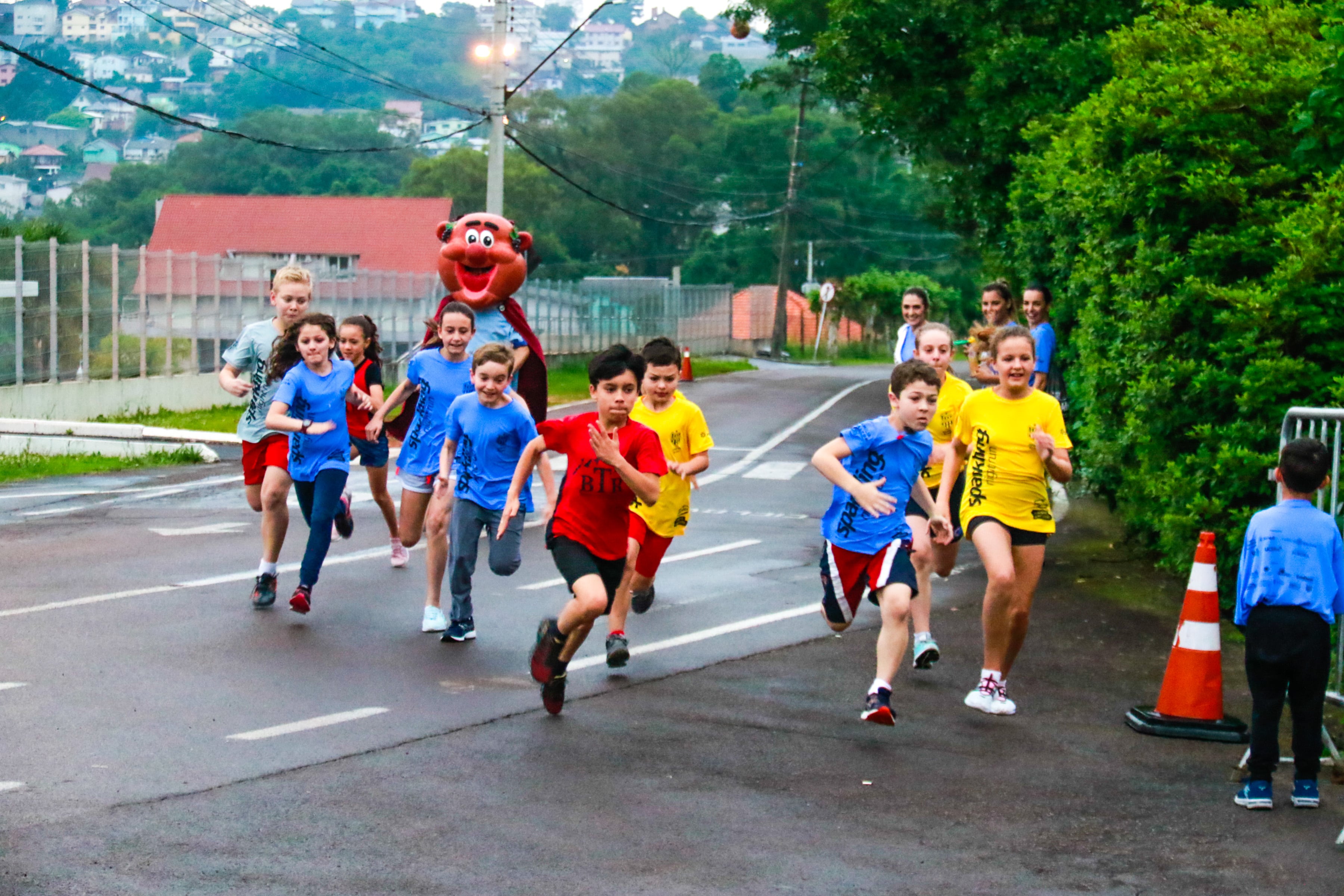 Corrida noturna ocorre no dia 09 de novembro com concentração no Parque de  Eventos de Bento Gonçalves